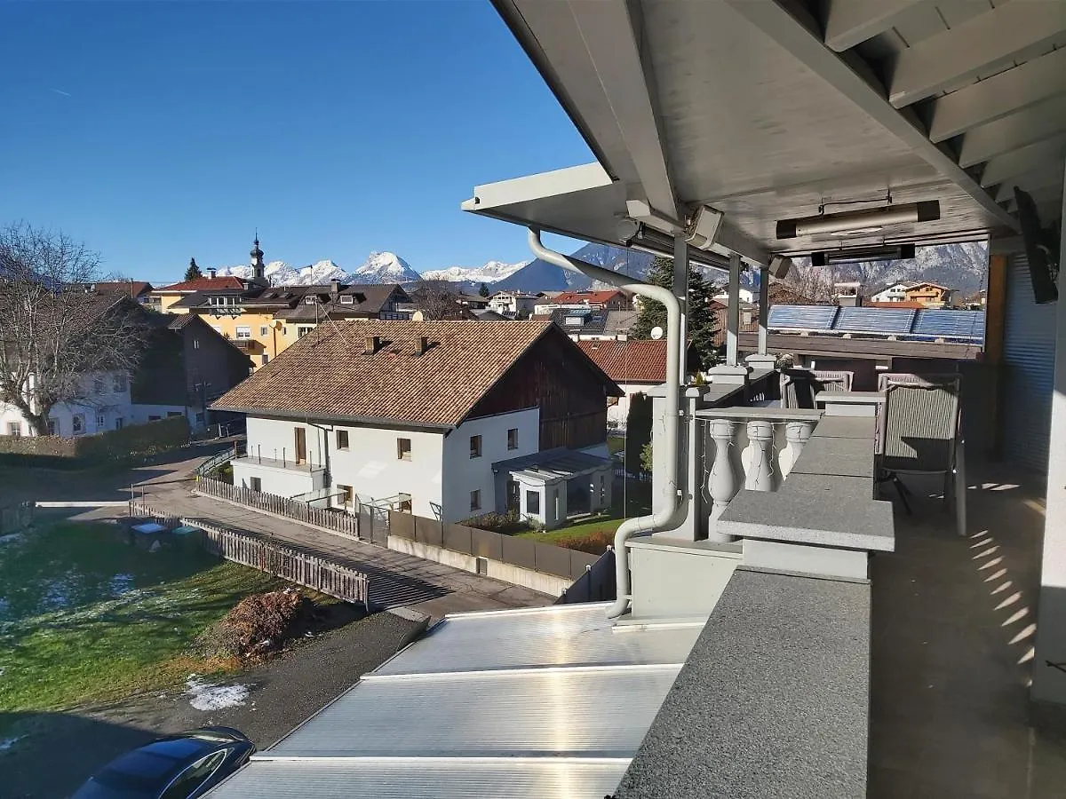Penthouse-Feeling Mabea Apartment Innsbruck 0*,