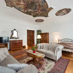  Apartment Codelli Deluxe Fresco Centre App With Balcony Slovenia